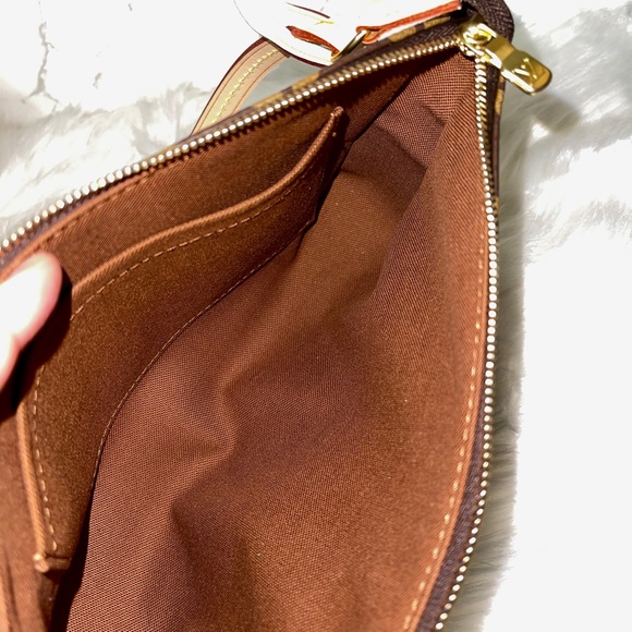 💎✨AUTHENTIC ✨💎LOUIS VUITTON Canvass Monogram Pochette Accessoires - Picture 6 of 6